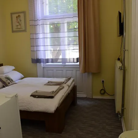 Borostyán * Nagykoros