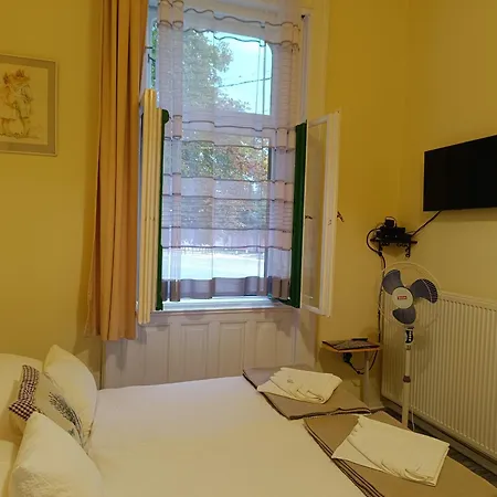 Borostyán Nagykoros